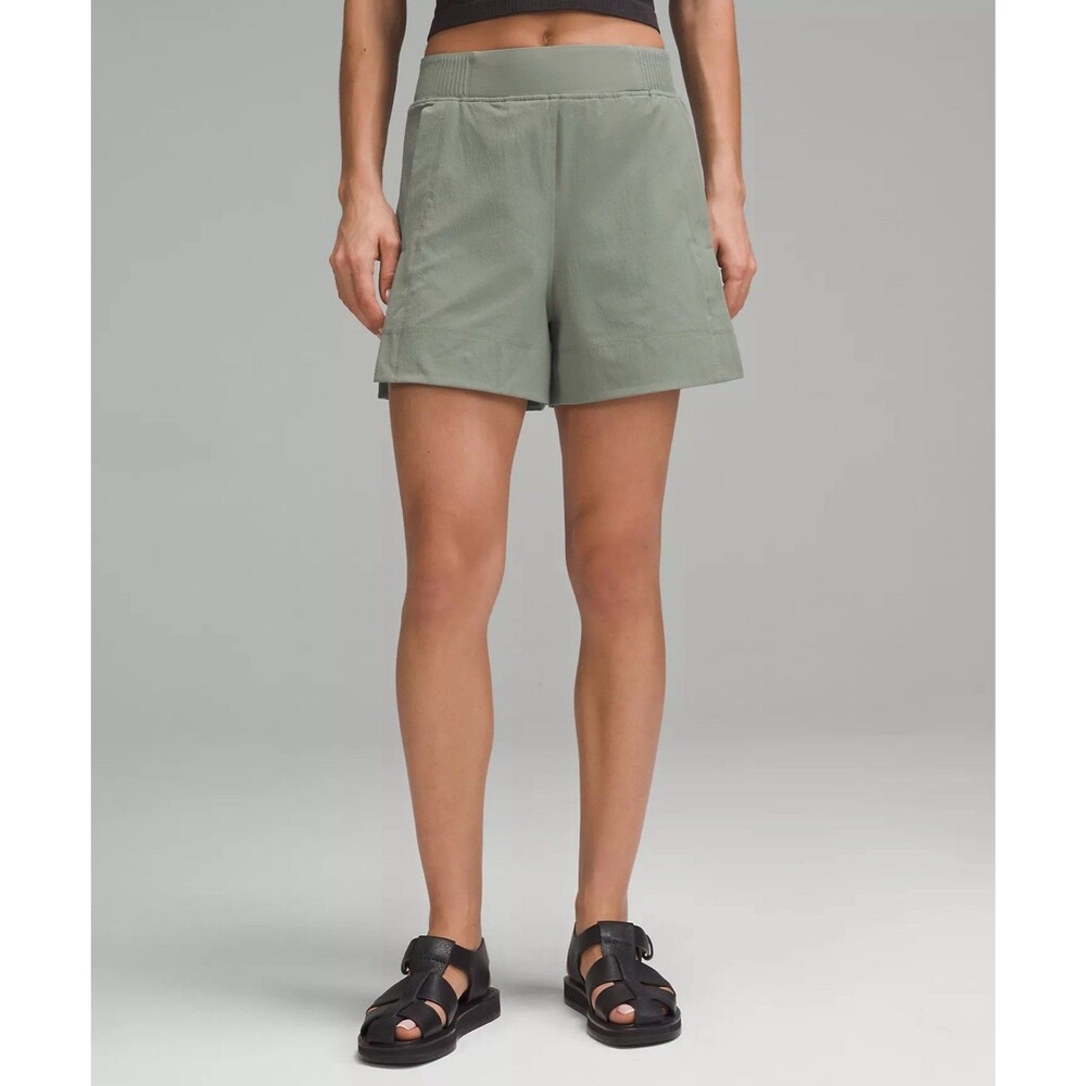 Lululemon Stretch Woven Relaxed-Fit High-Rise Shorts 4” Grey Eucalyptus Womens S